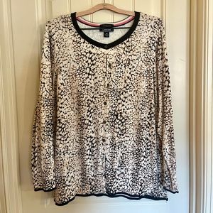 Gorgeous Lands End animal print cardigan- 2x